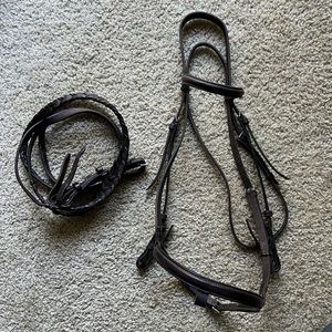Courbette English Bridle with Reins